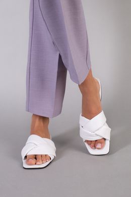 Шлепанцы женские кожаные белого цвета на небольшом каблуке, 36, 23.5