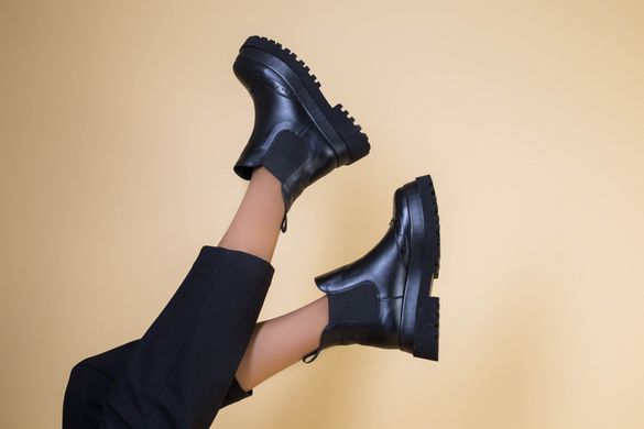 Ботинки женские кожаные черного цвета с резинкой зима, 40, 26