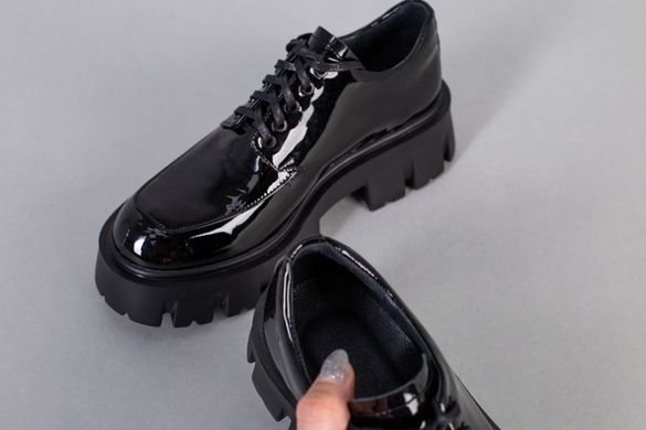 Туфли женские кожа лак черного цвета на шнурках, 35, 23.5