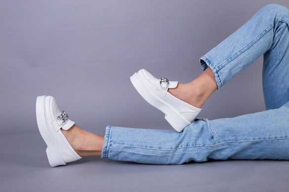 Туфли женские кожаные белого цвета с цепью, 35, 23