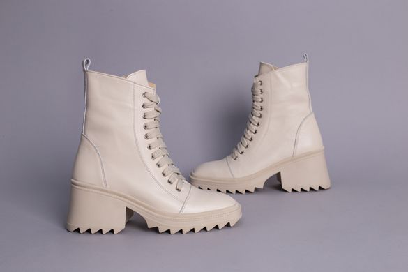 Ботинки женские кожаные бежевого цвета на небольшом каблуке зимние, 40, 26-26.5