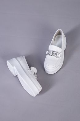 Туфли женские кожаные белого цвета с цепью, 41, 26.5