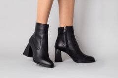 Ботинки женские кожаные черные на каблуке демисезонные, 40, 26