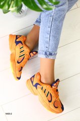 Женские оранжевые замшевые кроссовки с синими вставками,