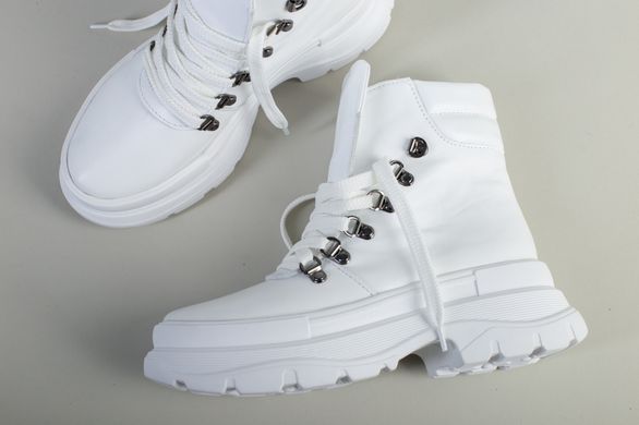Ботинки женские кожаные белые на шнурках зимние, 37, 24