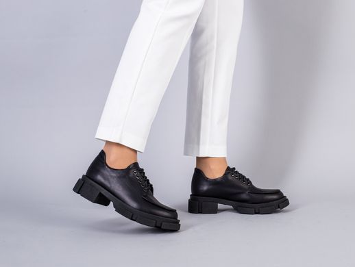 Туфли женские кожаные черные на шнурках без каблука, 36, 23.5