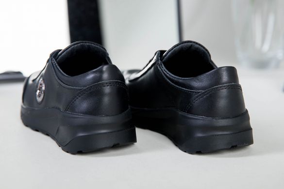 Кросівки на дівчинку шкіряні чорного кольору, 40, 26-26.5