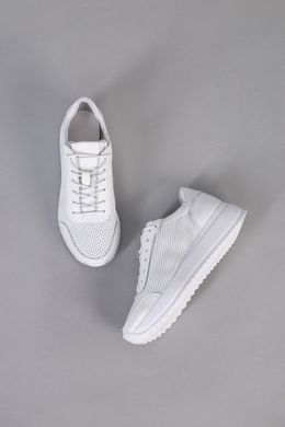 Кросівки жіночі шкіряні білого кольору з перфорацією, 36, 23.5