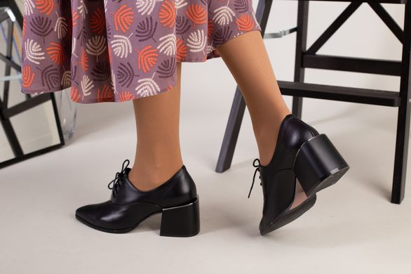 Туфлі жіночі шкіряні чорні закриті на шнурках, 36, 23.5