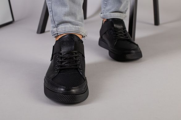 Чоловічі чорні шкіряні кросівки з перфорацією, 45, 30