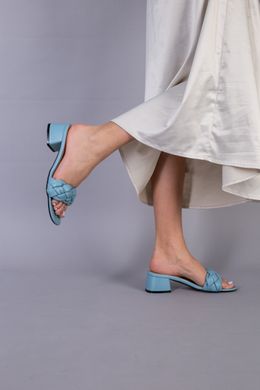 Шлепанцы женские кожаные голубого цвет на каблуке, 37, 24