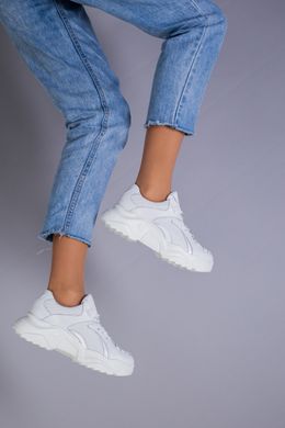 Кросівки жіночі шкіряні білі на білій підошві, 37, 24