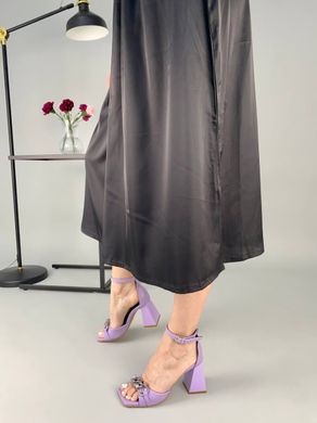 Босоніжки жіночі шкіряні лілового кольору з ланцюжком на підборах, 36, 23.5