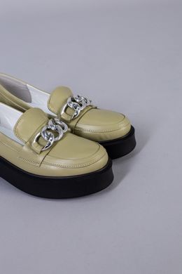 Туфлі жіночі шкіряні кольору хакі з ланцюгом, 35, 23